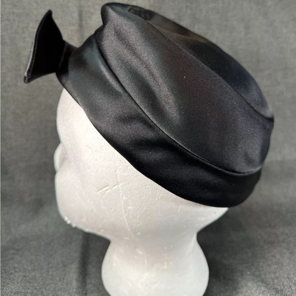 Vintage Black Satin Hat with Bow Miss Alice by Lord Taylor Church Derby Fancy - Picture 4 of 13
